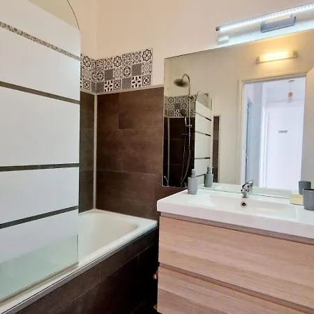 Elegant Pour 8 Personnes Centre Апартаменты